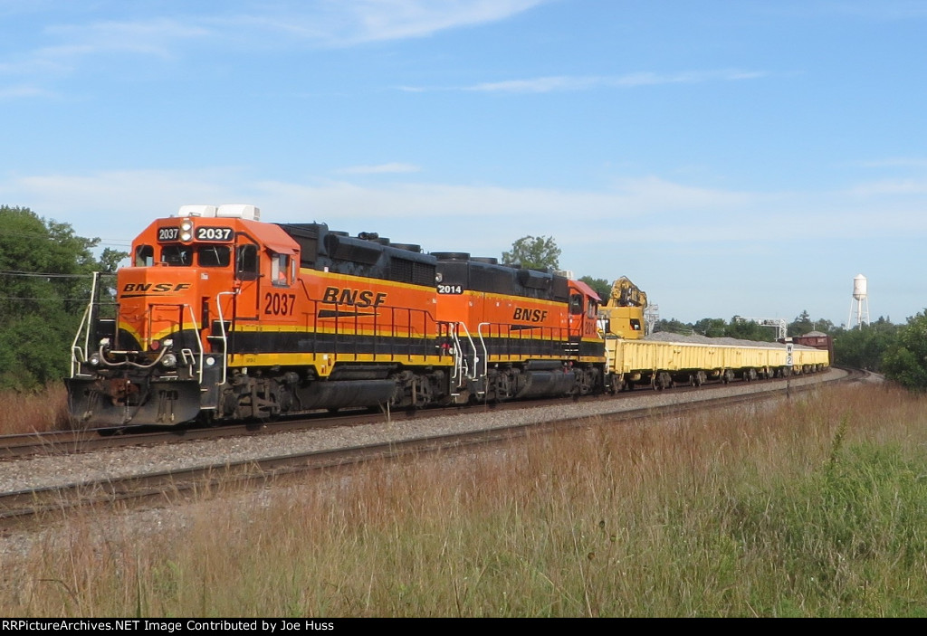 BNSF 2037 East